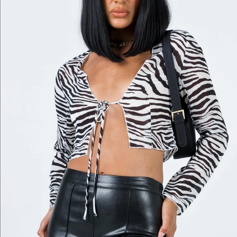 PRINCESS POLLY | DANIELLA LONG SLEEVE TOP ZEBRA XS - Picture 3 of 8